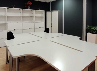 Office Anker köz 2-4 1061 Budapest