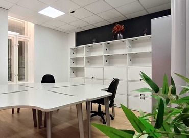 Office Anker köz 2-4 1061 Budapest