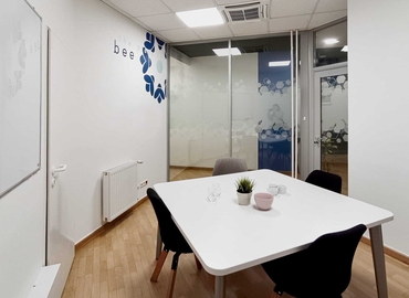 Office Anker köz 2-4 1061 Budapest