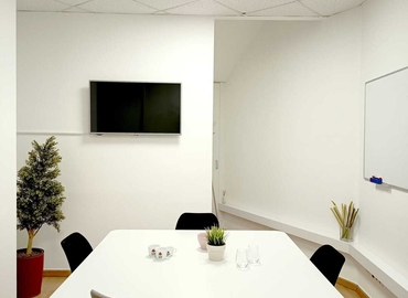 Office Anker köz 2-4 1061 Budapest