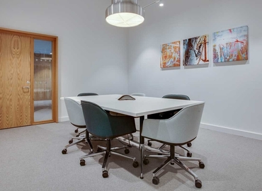 200 m² Business center place up for rent in Dublin, 77 Sir John Rogerson's Quay (D02 VK08) - 3 | MatchOffice