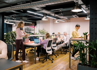 490 m² Business center in Dublin 8, The Masonry (D08 PY5E) - 2 | MatchOffice.com