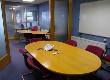 17 m² Serviced office building for rent in Dublin, G1 Calmount Park (D12 X266) - 1 | MatchOffice.com