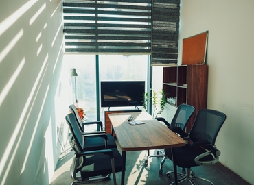 Office Mansour 10011 Baghdad