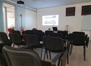 50 m² Business space building for rent in Palermo, Via Principe di Belmonte 103/c (90139) - 3 | MatchOffice.com