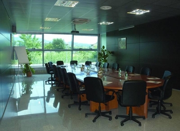 Prenota uno spazio per conferenze affidabile a Frascati di 30 m², Via di Grotte Portella 6 - 5 | MatchOffice.it