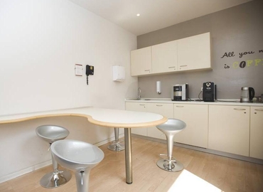 30 m² Shared workspace  in Milan, Piazzale Biancamano 8 (20121) - 4 | MatchOffice.com