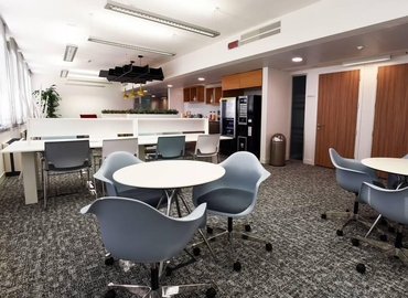 Esplora spazio coworking comodo a Milano di 70 m², Via Pietro Paleocapa 7 - 4 | MatchOffice