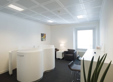 35 m² Shared office  in Milan, Via Roberto Lepetit 8/10 (20124) - 9 | MatchOffice