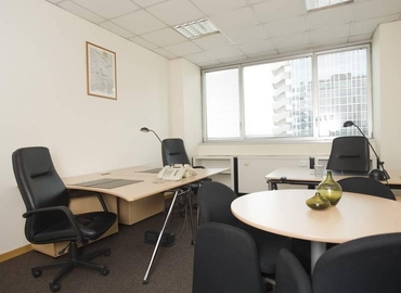 Trova spazio coworking adatto a Milano di 30 m², Via Senigallia 18/ 2 - 3 | MatchOffice