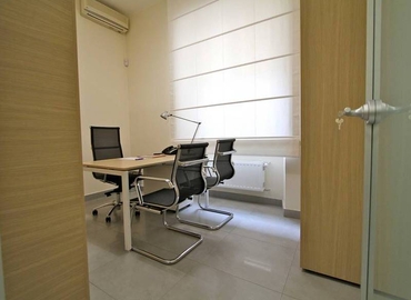 18 m² Shared workspace  in Municipio I, Viale Giulio Cesare 71 (00192) - 1 | MatchOffice