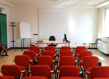 90 m² Shared office  in Verona, Via Walter Fleming (37026) - 9 | MatchOffice.com