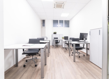 Uffici e spazi aziendali disponibili per l'affitto a Milano di 500 m², Via Jacopo dal Verme 7 - 8 | MatchOffice.it