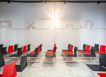 Trova ufficio coworking comodo a Roma di 90 m², Piazza G. Marconi 15 - 2 | MatchOffice.it