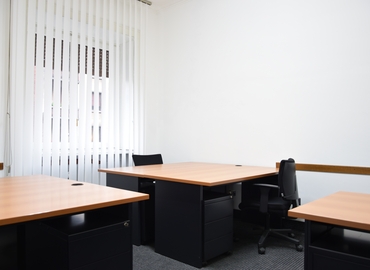 35 m² Shared office  in Milan, Via Finocchiaro Aprile 14 (20124) - 1 | MatchOffice.com