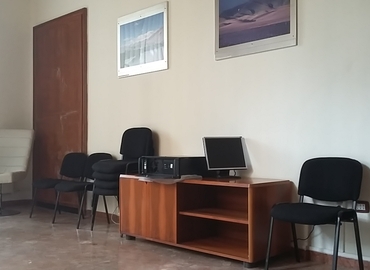 26 m² Business space place for rent in Cagliari, Viale Trento 3 (09123) - 6 | MatchOffice.com
