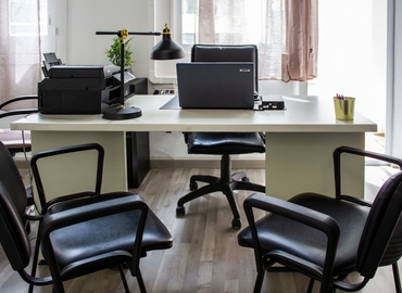 Uffici arredati da affittare a Bari di 30 m², Corso Vittorio Emanuele 30 - 3 | MatchOffice.it