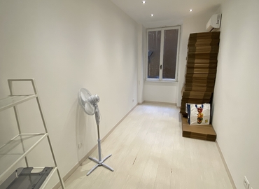 Explore comfortable a 50 m² Co-working  in Rome, Piazza Augusto imperatore 3 (00186) - 1 | MatchOffice