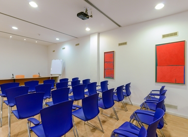 Rent a 30 m² Convention center in Rome, Via Giorgio Scalia 10B (00136) - 1 | MatchOffice
