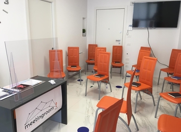 Affitta un centro conferenze accogliente a Bari di 35 m², Corso Italia 13 - 6 | MatchOffice.it