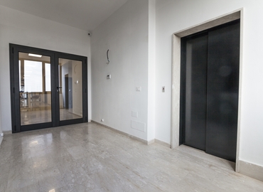 Prenota una sala conferenze affidabile a Bari di 18 m², Via Monsignor Jolando Nuzzi  - 4 | MatchOffice