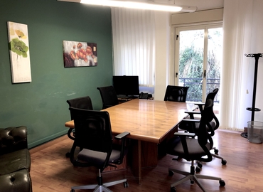 Explore suitable a 28 m² Coworking space  in Palermo, Viale Regione Siciliana N. O. (90145) - 19 | MatchOffice