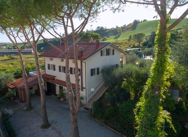 Uffici arredati da affittare a Civitanova Marche di 240 m², Via Risara 48 - 4 | MatchOffice.it
