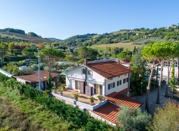 Uffici e spazi aziendali disponibili per l'affitto a Civitanova Marche di 240 m², Via Risara 48 - 0 | MatchOffice.it