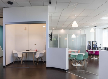 Esplora ufficio condiviso comodo a Milano di 50 m², Viale Brianza 181 - 16 | MatchOffice