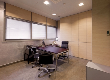 Esplora ufficio coworking flessibile a Municipio IV di 400 m², Via Adriano Olivetti 24 - 1 | MatchOffice