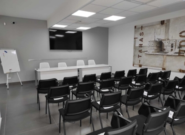 25 m² Convention center in Taranto, Viale Virgilio 20 (74123) - 2 | MatchOffice