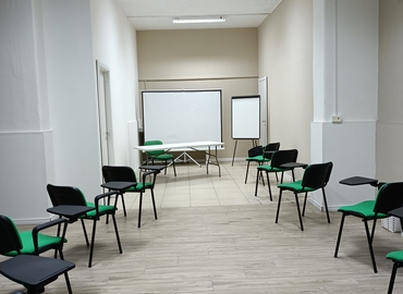 Prenota una sala riunioni affidabile a Catania di 60 m², Via Barletta 7 - 3 | MatchOffice.it