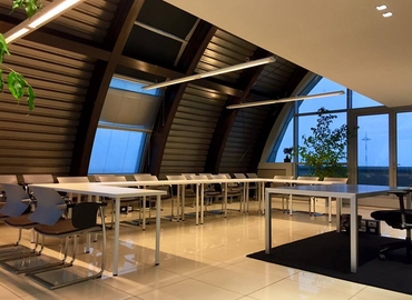 Prenota uno spazio per conferenze affidabile a Padova di 30 m², Via Nona Strada 23 - 4 | MatchOffice.it