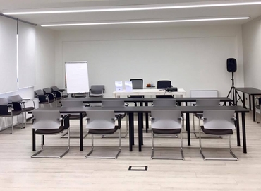 Scegli una sala conferenze accogliente a Padova di 30 m², Via Nona Strada 23 - 5 | MatchOffice