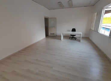 Uffici e spazi aziendali da affittare a Napoli di 40 m², Via San Giorgio Vecchio 192 - 1 | MatchOffice