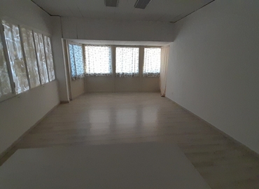 Uffici arredati disponibili per l'affitto a Napoli di 40 m², Via San Giorgio Vecchio 192 - 5 | MatchOffice.it