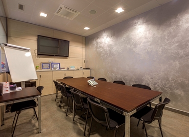 Prenota una sala riunioni accogliente a Municipio IV di 30 m², Via Adriano Olivetti 24 - 3 | MatchOffice