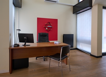 Affitta ufficio condiviso comodo a Milano di 90 m², Via Deledda - 2 | MatchOffice