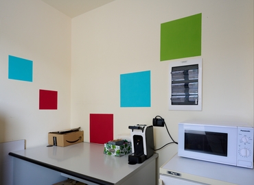 Esplora ufficio condiviso comodo a Milano di 90 m², Via Deledda - 5 | MatchOffice.it