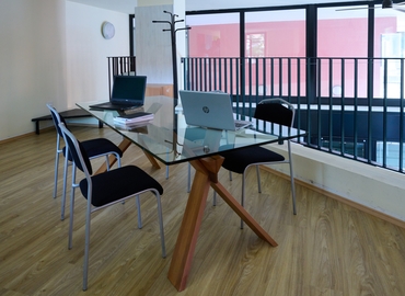 Esplora ufficio coworking comodo a Milano di 90 m², Via Deledda - 10 | MatchOffice