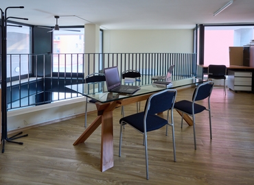 Esplora ufficio temporaneo flessibile a Milano di 90 m², Via Deledda - 11 | MatchOffice.it