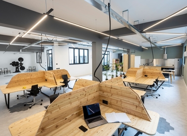 10 m² Coworking space  in Lecco, Viale Rimembranza 11 (23900) - 1 | MatchOffice