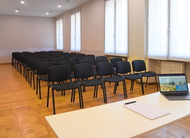 Scegli un centro conferenze affidabile a Milano di 70 m², Viale Monte Santo 5 - 2 | MatchOffice.it