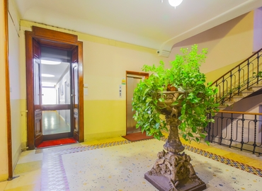 Affitta uno spazio per conferenze affidabile a Milano di 70 m², Viale Monte Santo 5 - 10 | MatchOffice