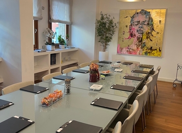 Prenota uno spazio per conferenze accogliente a Milano di 40 m², Viale Bianca Maria - 5 | MatchOffice.it