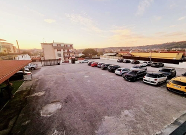 Uffici commerciali poco costosi disponibili per l'affitto a Napoli di 22 m², Via Eleonora Duse 26 - 9 | MatchOffice.it