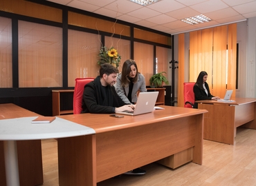 17 m² Business office up for rent in Naples, Via Eleonora Duse 26, 80126  - 10 | MatchOffice.com