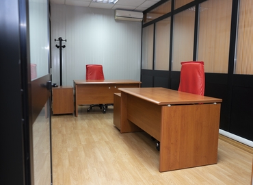 Uffici commerciali poco costosi disponibili per l'affitto a Napoli di 13 m², Via Eleonora Duse 26 - 5 | MatchOffice.it