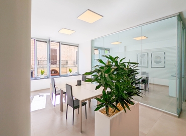 Business center disponibili per l'affitto a Bari di 100 m², Via Sparano da Bari 125 - 2 | MatchOffice.it
