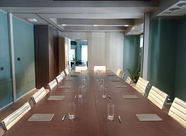 Scegli un centro conferenze affidabile a Cagliari di 80 m², Viale Regina Margherita - 0 | MatchOffice